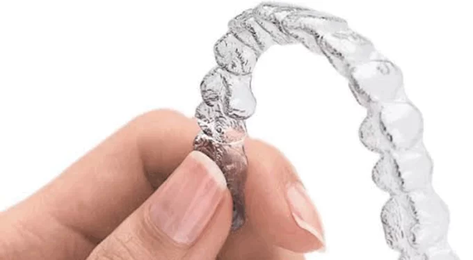 Quà tặng giáng sinh đặc biệt từ Invisalign Khay niềng răng trong suốt - Invisalign.