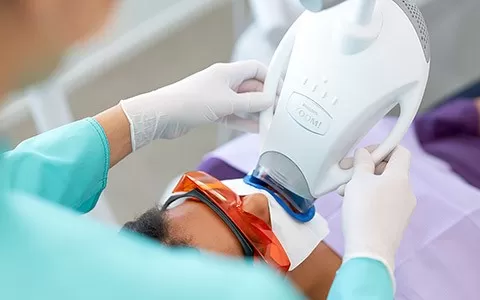 Áp dụng Laser cho điều trị nào? Tẩy trắng răng: Laser Argon