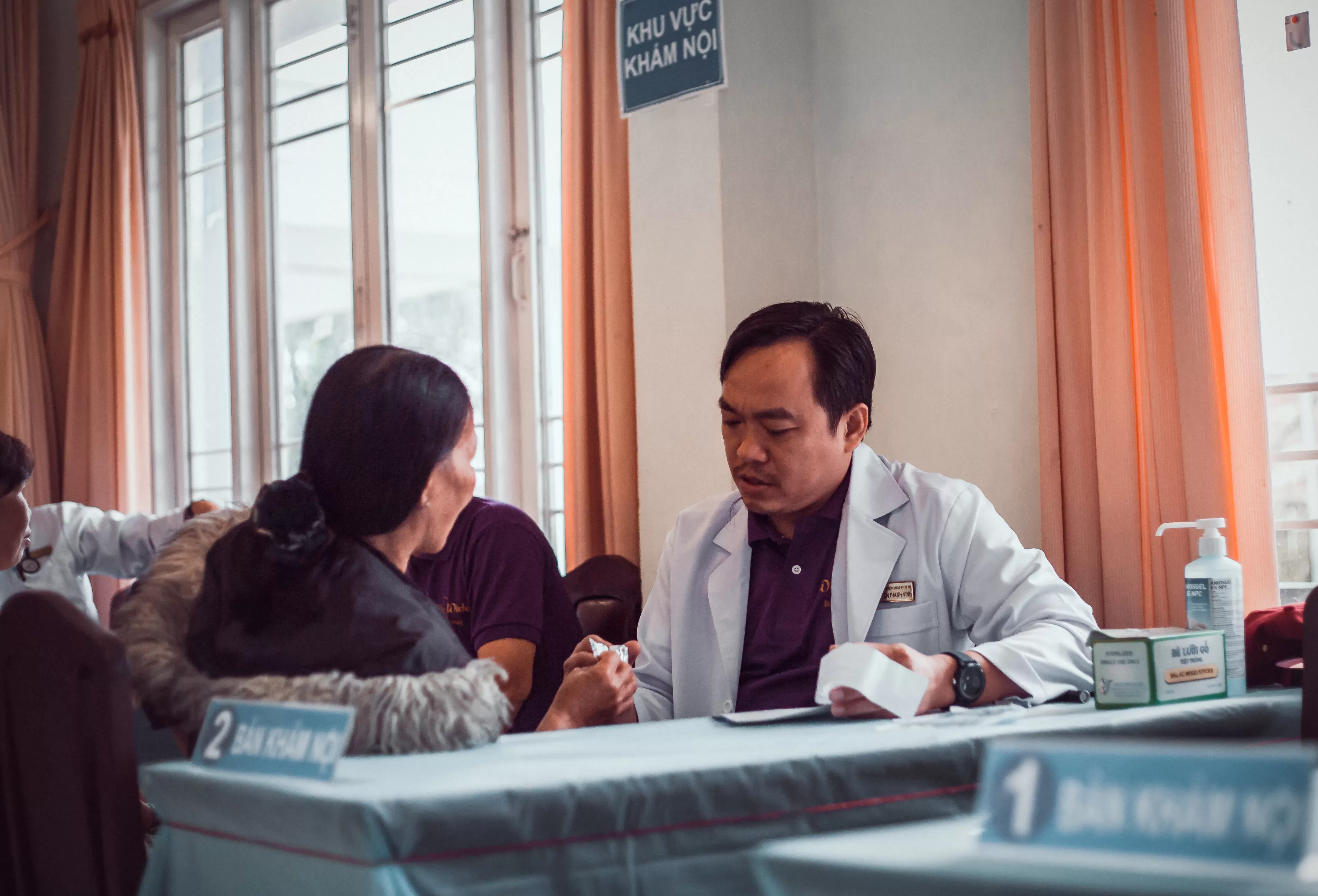HÀNH TRÌNH THIỆN NGUYỆN "TRAO YÊU THƯƠNG - NHẬN NỤ CƯỜI" WORLDWIDE 4