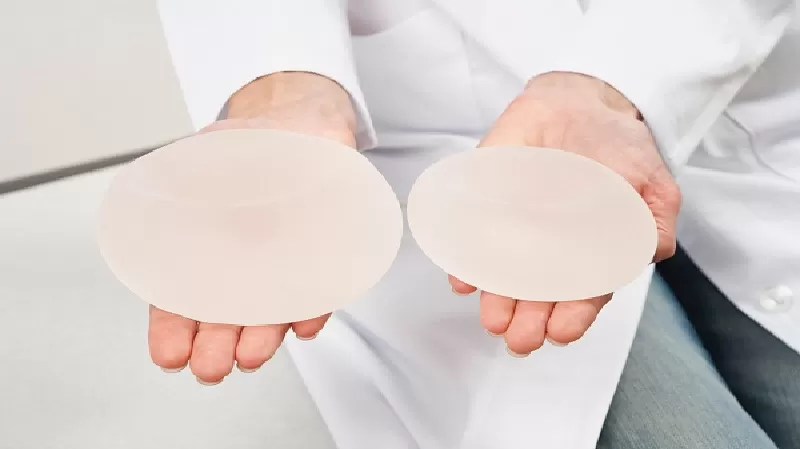 Nâng ngực có an toàn không? Liệu có tiền mất tật mang? Phương pháp nâng ngực nội soi
