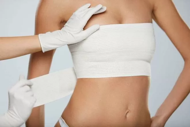 Nâng ngực bao lâu thì hết đau? Kubet thẩm mỹ WorldWide uy tín chất lượng