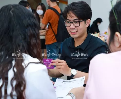 WORLDWIDE ĐỒNG HÀNH CÙNG LÀN DA UEF