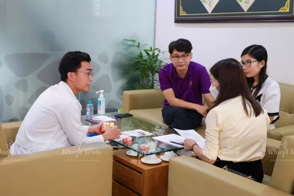 Worldwide đồng hành cùng phái đẹp tại Vietcombank đón tháng 3 ngọt ngào