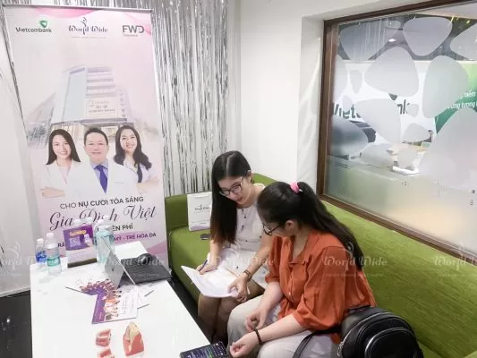 Worldwide đồng hành cùng phái đẹp tại Vietcombank đón tháng 3 ngọt ngào