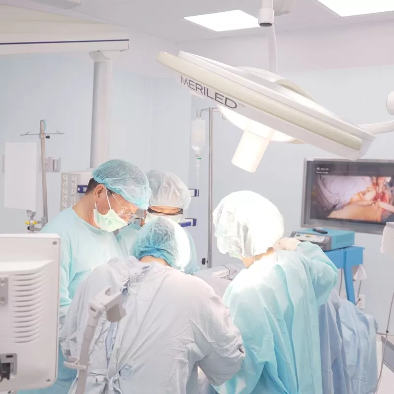 GIỚI THIỆU VỀ ZYGOMA IMPLANT đội ngũ trang thiết bị