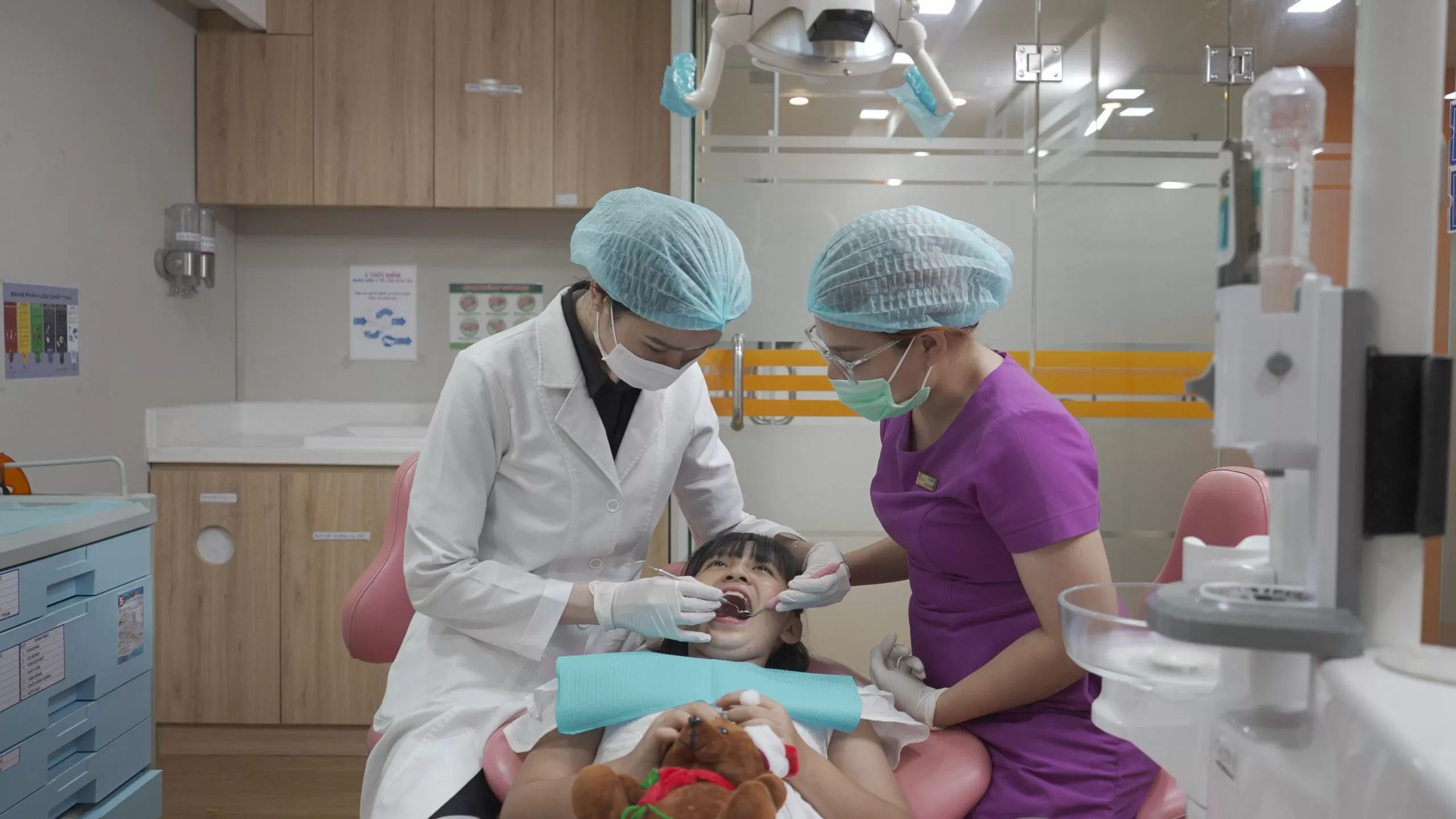 ƯU ĐÃI HÈ: CHO NỤ CƯỜI TUỔI TRẺ VIỆT NAM MÙA 7 thăm khám răng ở trẻ 12 - 16 tuổi