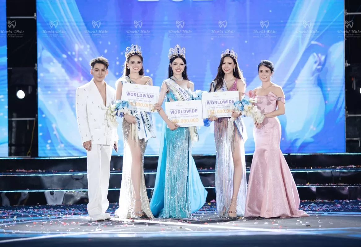 Kubet WORLDWIDE TÀI TRỢ CHĂM SÓC NỤ CƯỜI RẠNG RỠ CHO TÂN HOA HẬU DU LỊCH VIỆT NAM 2024 Ảnh trao giải