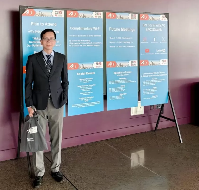 Bác sĩ Nguyễn Thanh Vũ bs vu tham du academy of osseointegration
